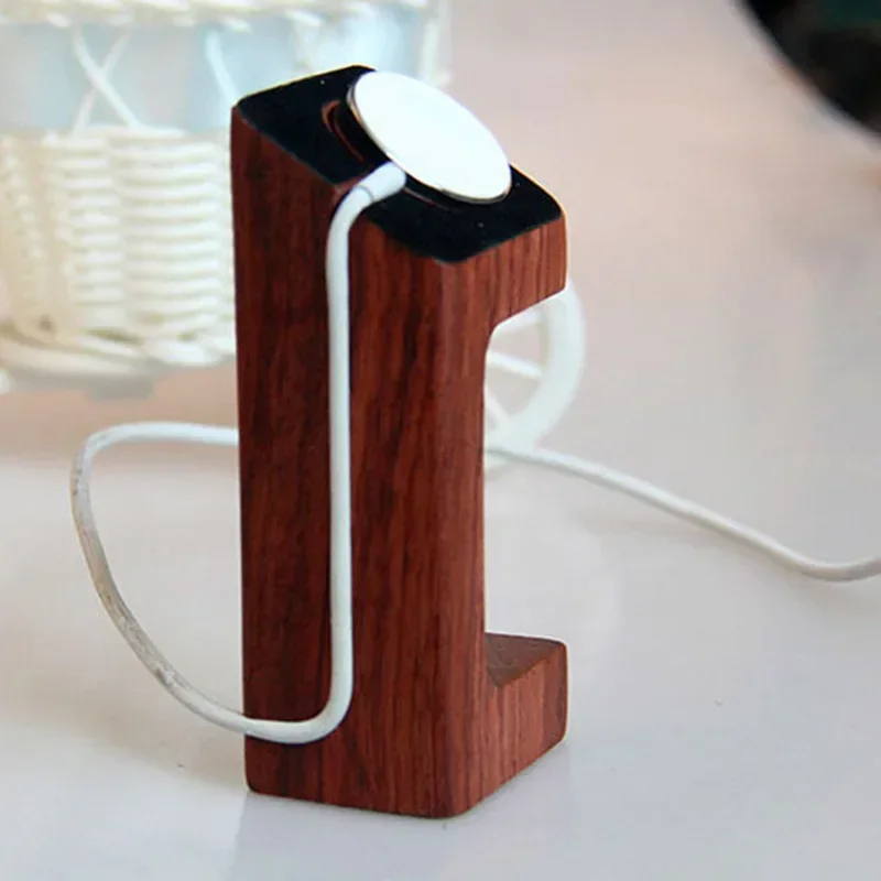 Wooden Apple Watch Charger Sta - مراجعة Apple Smartwatch Accessories وسعره