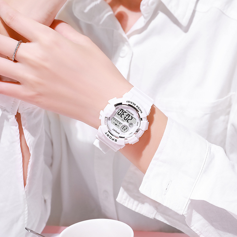 Fashion Kids Watches Luminous  - مراجعة Smartwatch Touch وسعره