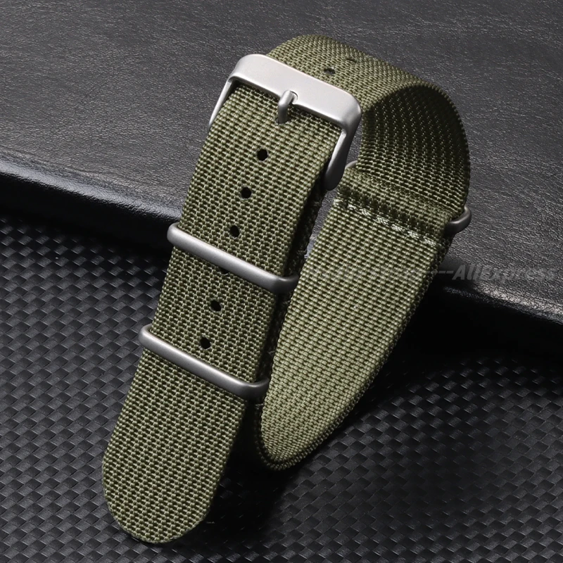 Ribbed Nylon Watch Strap 18mm  - مراجعة Nylon Nato Strap وسعره