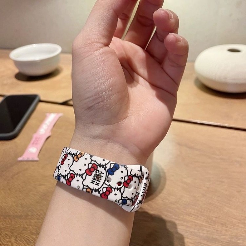 Anime Sanrio Cute Hello Kitty  - مراجعة Apple Smartwatch Accessories وسعره