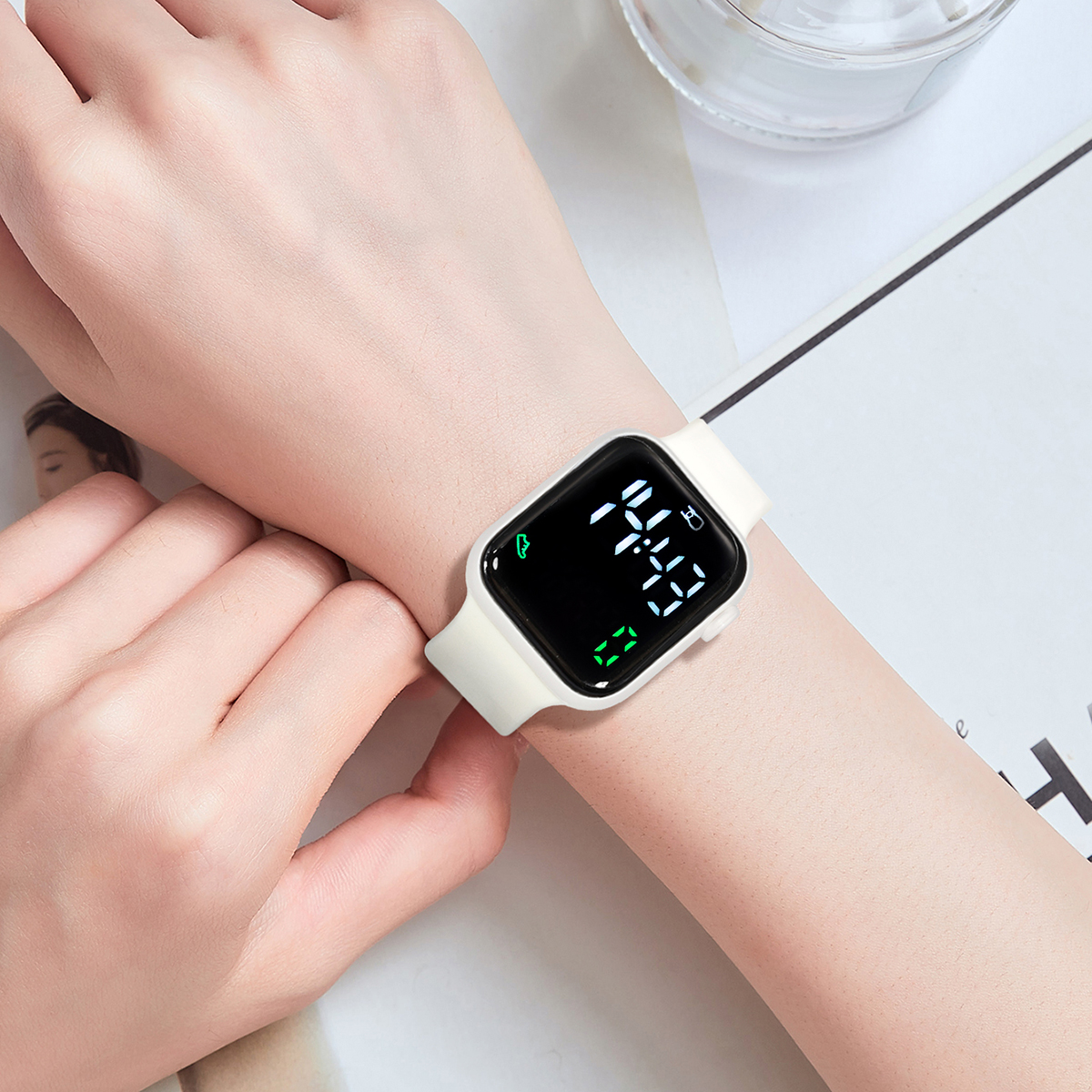 New 2PCS Student Minimalist Sm - مراجعة Smartwatch Touch وسعره