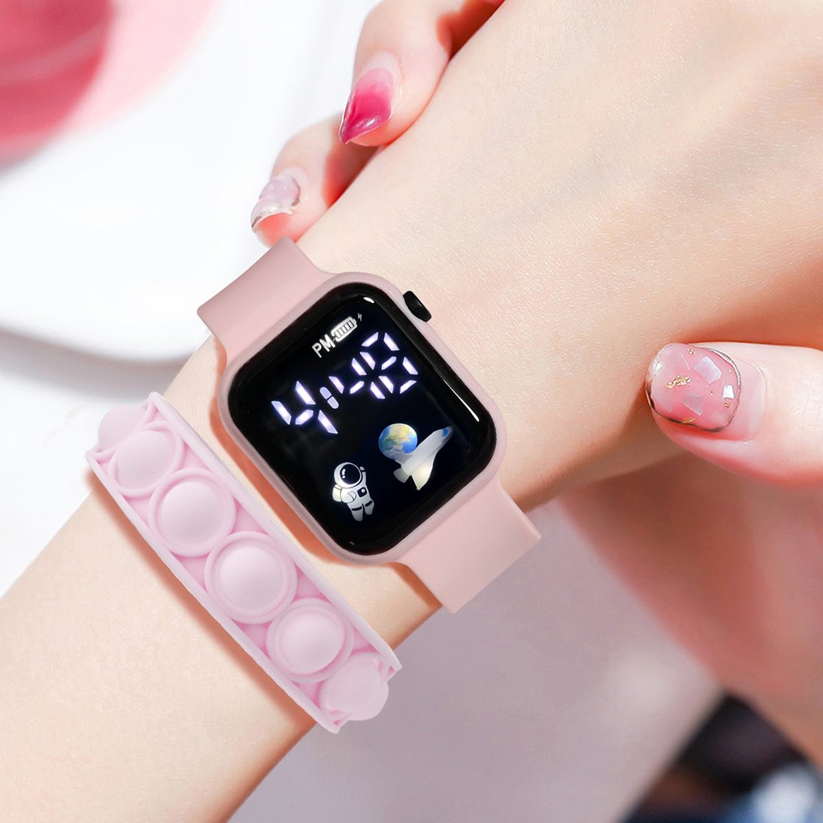 2PCS Children's Smart Watch Br - مراجعة Smartwatch Touch وسعره