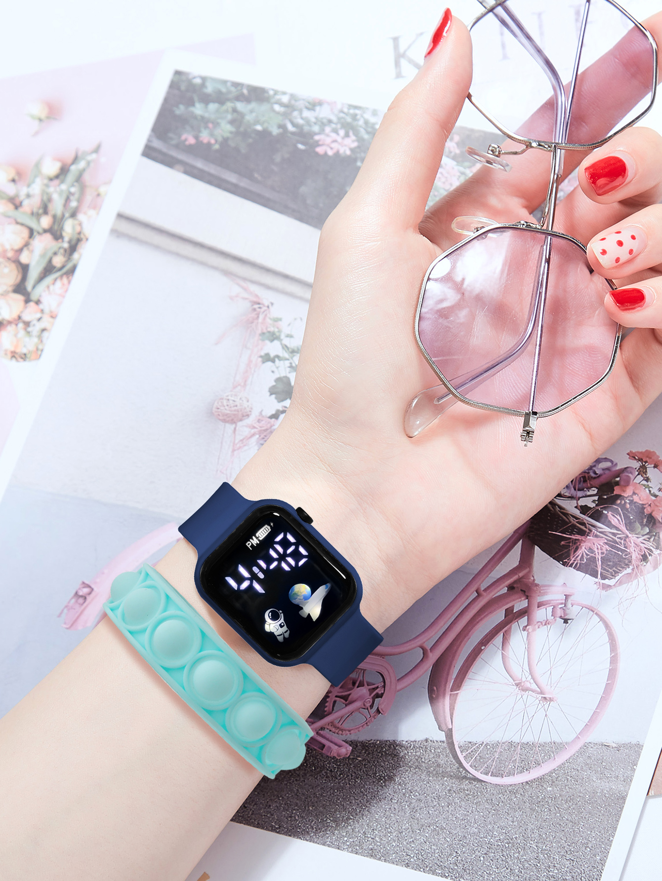 2PCS Children's Smart Watch Br - مراجعة Smartwatch Touch وسعره